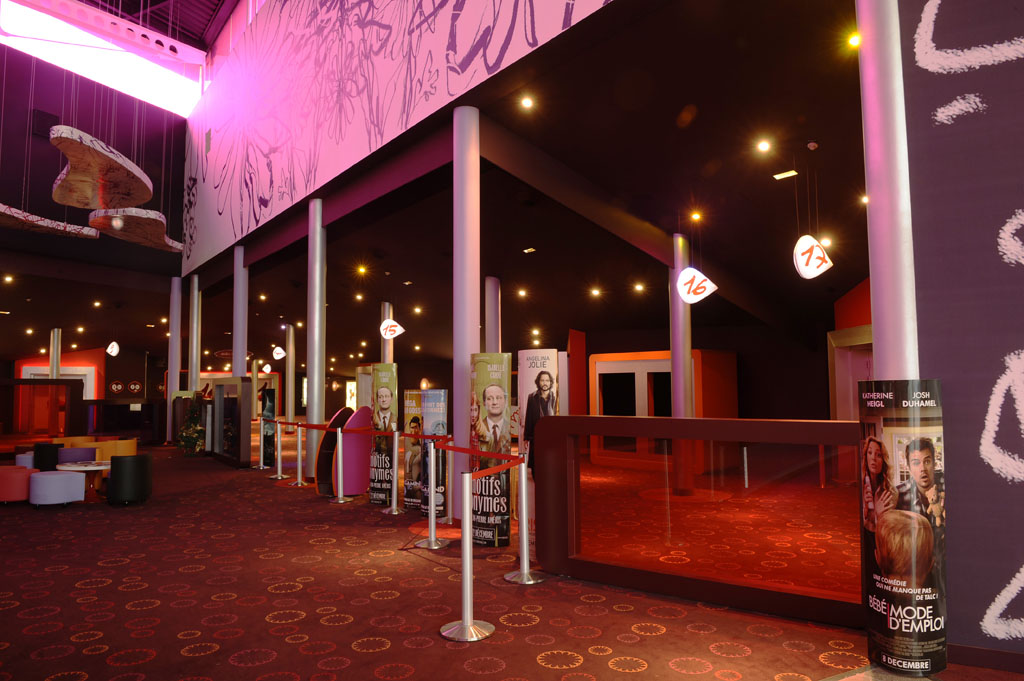 Gaumont Multiplexe Montpellier Deco Lacroix Dec 2010